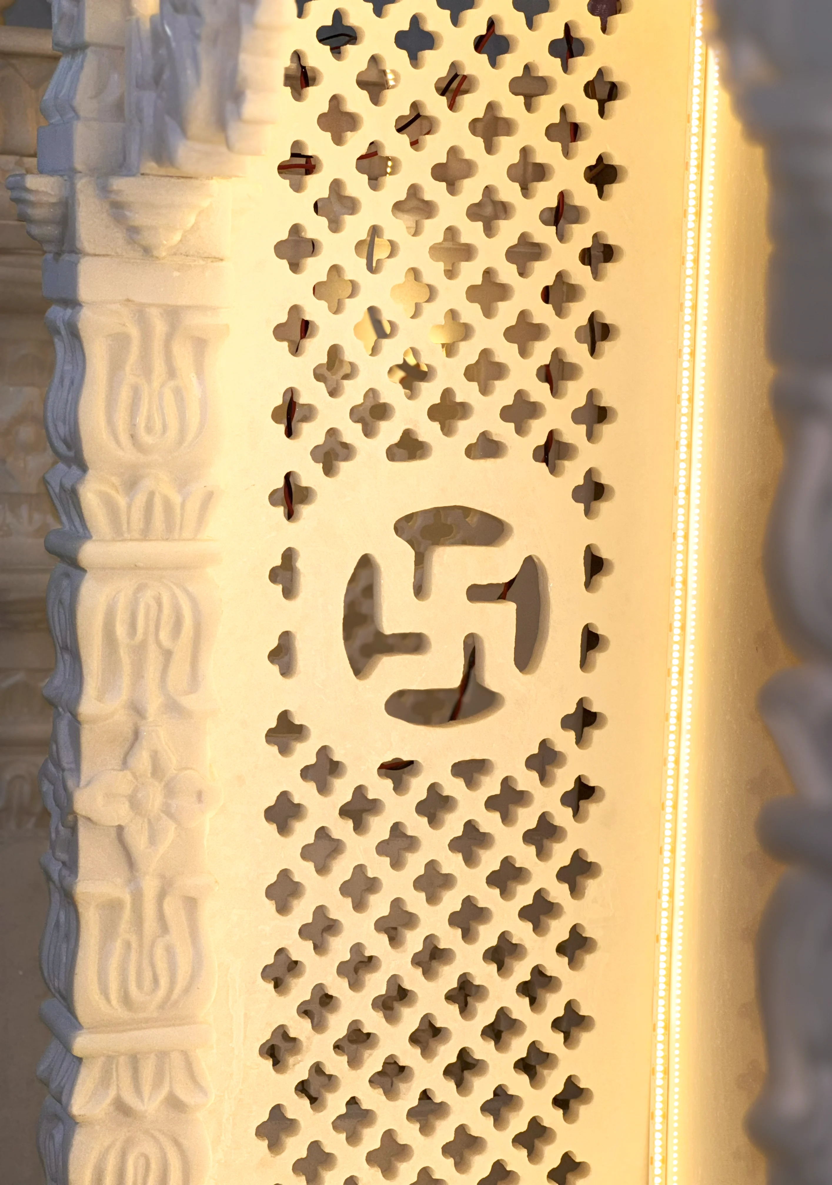 Handcrafted marble railing pillar with elegant finish