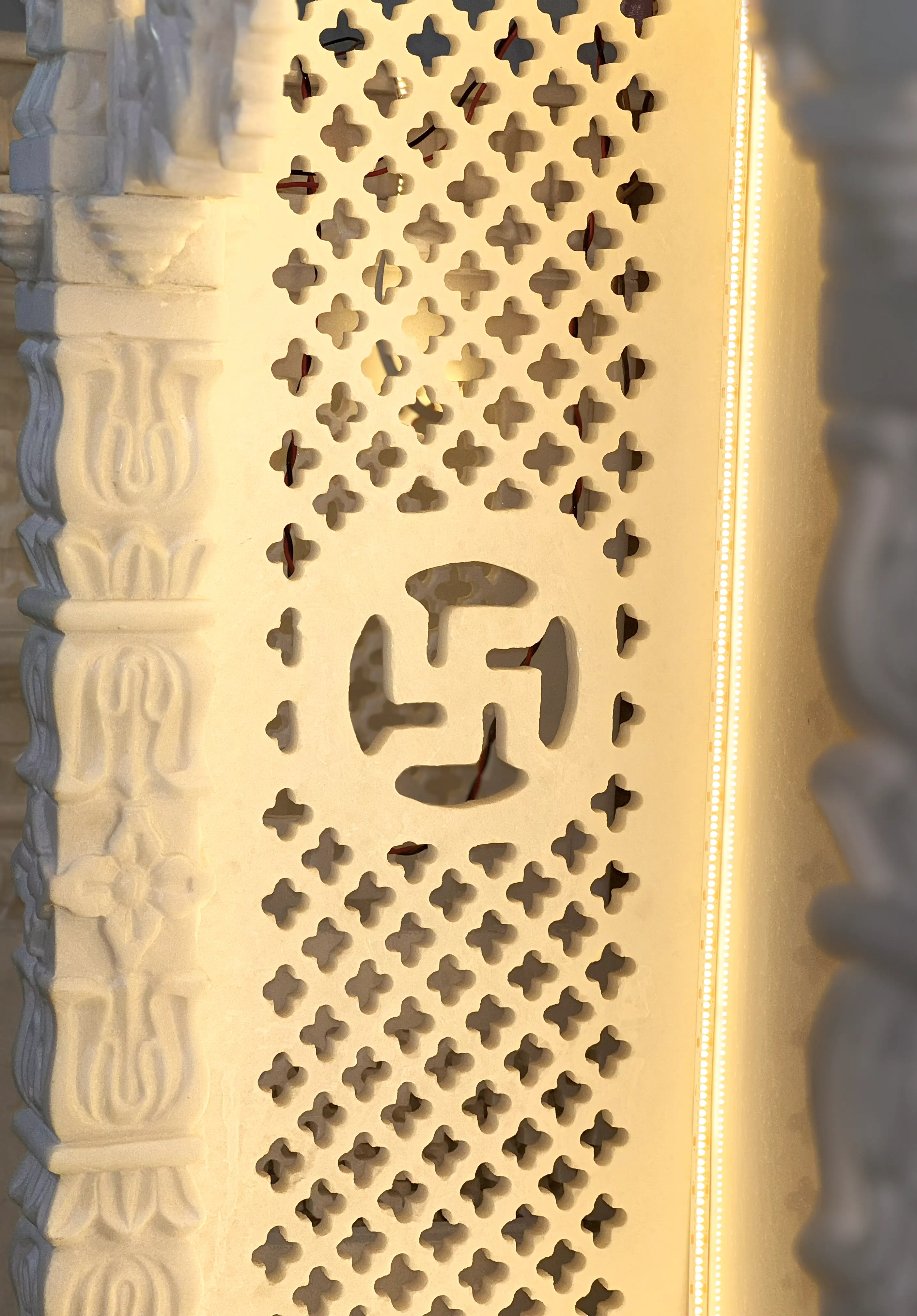 Decorative marble articles including vases, bowls, and ornamental pieces